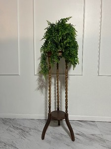 lot 39 image: Antique Spindle Plant Stand
