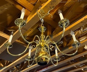 lot 43 image: Vintage Brass Chandelier