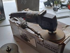 lot 178 image: Wen 943 2-speed 7 PolisherSander