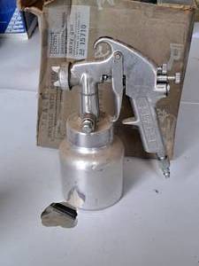 lot 175 image: Sears Air Spray Gun