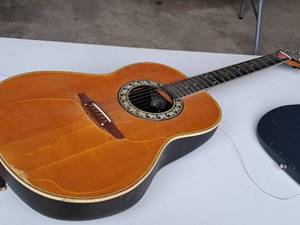 lot 195 image: Ovation 6-string Guitar