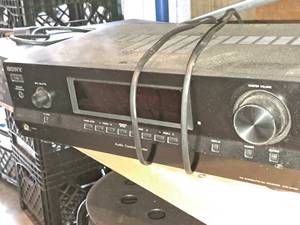 lot 216 image: Sony 200W FM Stereo  FM-AM Receiver STR-DH130