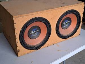 lot 218 image: Legacy 500W Speaker