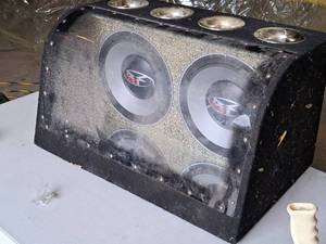 lot 220 image: Punch Speaker