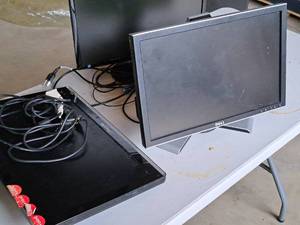 lot 229 image: Lot of (3) 19 Computer Monitors