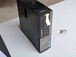 lot 239 image: Dell Tower Computer