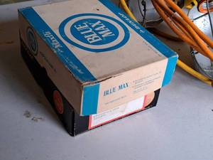 lot 187 image: Lot of (2 Boxes) Blue Max Golf Balls