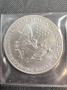 1990 AMERICAN SILVER EAGLE 1 TROY OZ .999 FINE SILVER DOLLAR