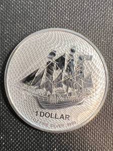 1 TROY OZ .999 FINE SILVER COOK ISLAND ELIZABETH II ROUND