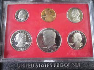 lot 53 image: 1981 United States Proof Set...