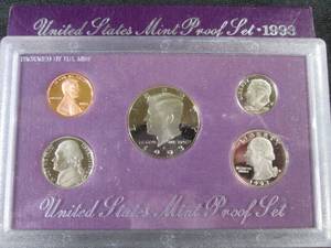 lot 65 image: 1993 United States Mint Proof Set...