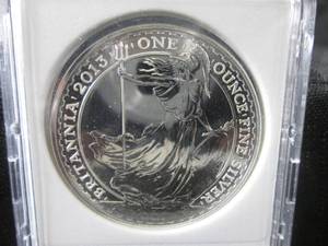 lot 237 image: 2013 Britannia 2 Pounds - One Ounce...