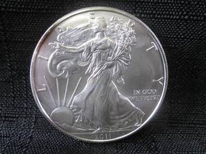 lot 248 image: 2011 Walking Liberty 1oz Fine Silve...