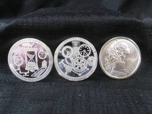 lot 271 image: 3 - One Ounce .999 Silver Rounds - ...
