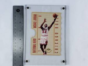 lot 3 image: Michael Jordan Over Sized Card 1996 Upper Deck NH1, Numbered 21565000