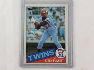 lot 48 image: Kirby Puckett 1985 Rookie Topps No. 536