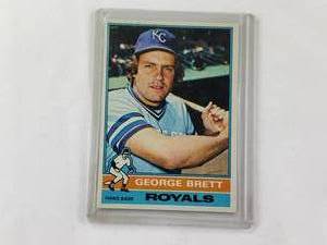 lot 60 image: George Brett 1976 Topps No. 19