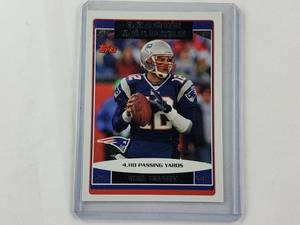 lot 77 image: Tom Brady 2005 League Leaders  Topps No. 280