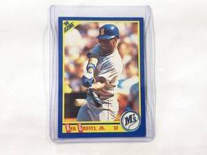 lot 210 image: Ken Griffey Jr. 1990 Score No. 560