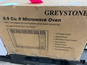 lot 26 image: CAMPERTRAILER MICROWAVE
