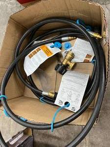 lot 63 image: GAS HOSES