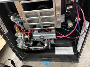 lot 78 image: OUT OF THE BOX WATER HEATER