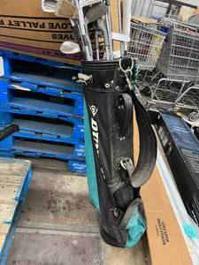 lot 132 image: USED GOLF CLUBS