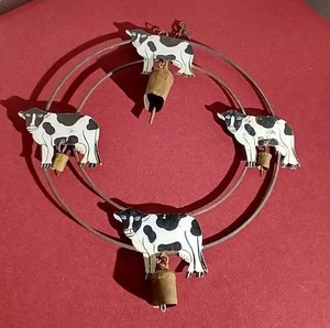lot 23 image: Cowbell Chime