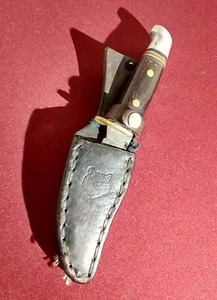 lot 33 image: Vintage Western W66 Knife & Sheath