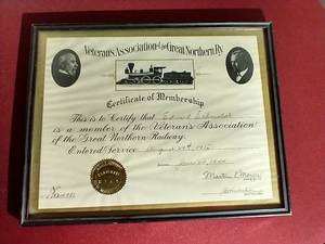 lot 41 image: Vintage 1944 Great Northern Railway Veterans Association Certificate