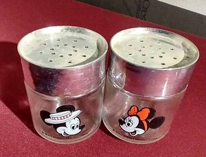 lot 72 image: Vintage Mickey & Minnie Mouse SaltPepper Shakers