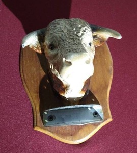 lot 85 image: Vintage Bull Plaque