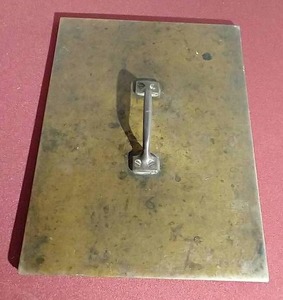 lot 105 image: Vintage Book Weight  Paper Press