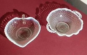 lot 118 image: (2) Hobnail Opalescent Candy Dishes