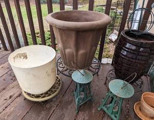 Planters and Yard Decor