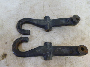 2 Tow Hooks