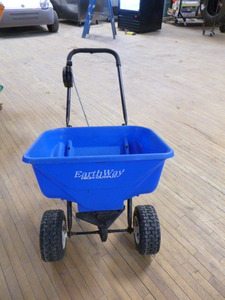 Earthway Spreader