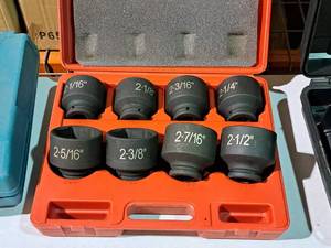 lot 447 image: 34-Drive 8-piece Socket Set