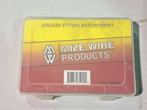 lot 464 image: Mize Wire Products Grease Fitting Assortment