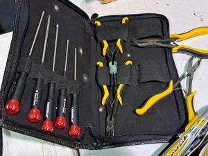 lot 500 image: Columbian PliersScrewdriver Set with Soft-Side Carry Case