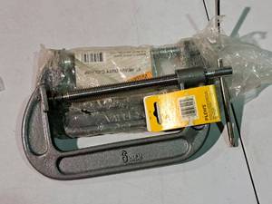 lot 527 image: Lot of (2) Valley 6 C-Clamps