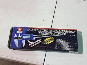 lot 523 image: Neiko Tools 8 Extra Large LCD Screen Digital Caliper (in original packaging)