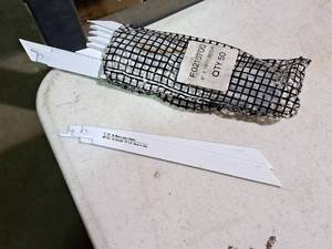 lot 529 image: Lot of (30) 8 BiMetal with Cobalt 18T Hacksaw Blades