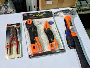 lot 550 image: Lot of (5) Hand Tools - MIT Auto-Lock Pliers Set, MIT Linesman Pliers, Mutli-bit Screwdriver, Coleman 24-oz Framing Hammer