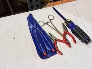 lot 562 image: Lot of (5) Hand Tools - Pliers, Clamp, Multi-bit Screwdriver