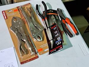 lot 570 image: Lot of (5) Hand Tools - Locking Pliers, Tekton 11 Long Reach Bent Nose Pliers, Cutters