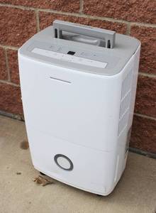 lot 16 image: Frigidaire 50 Pint  Dehumidifier