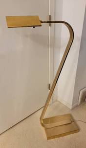 lot 41 image: Contemporary Z Brass Floor Lamp