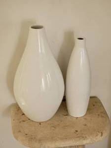 lot 85 image: Striking Modern Fine Art Vase Pair