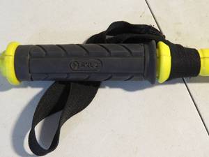 lot 21 image: SKLZ Hitting Stick Batting Swing Trainer for Baseball and Softball